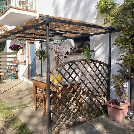 Летний дом Podere Sant'anna -bambu *